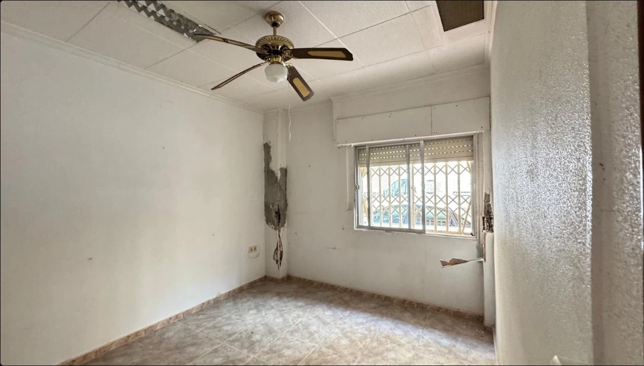 OPORTUNIDAD DE INVERSIÓN ÚNICA A 150M DE LA PLAYA DE LOS LOCOS