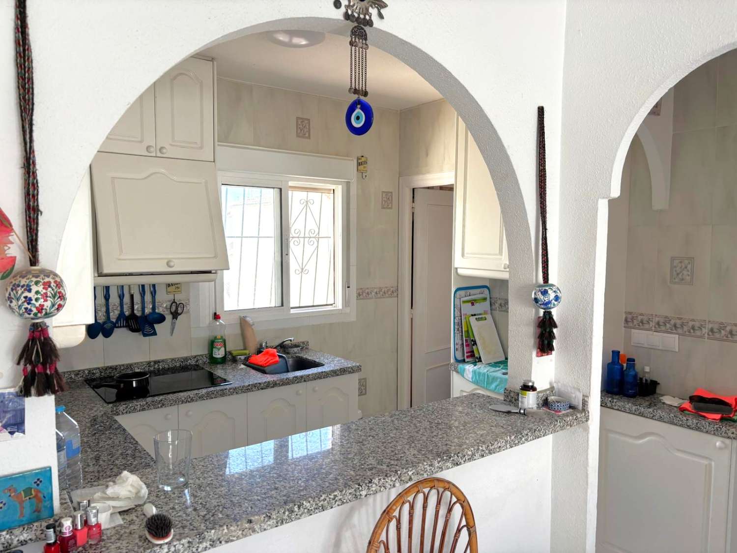 ÁTICO CON TERRAZA PRIVADA EN URBANIZACIÓN PARAÍSO, TORREVIEJA – A 400M DEL MAR