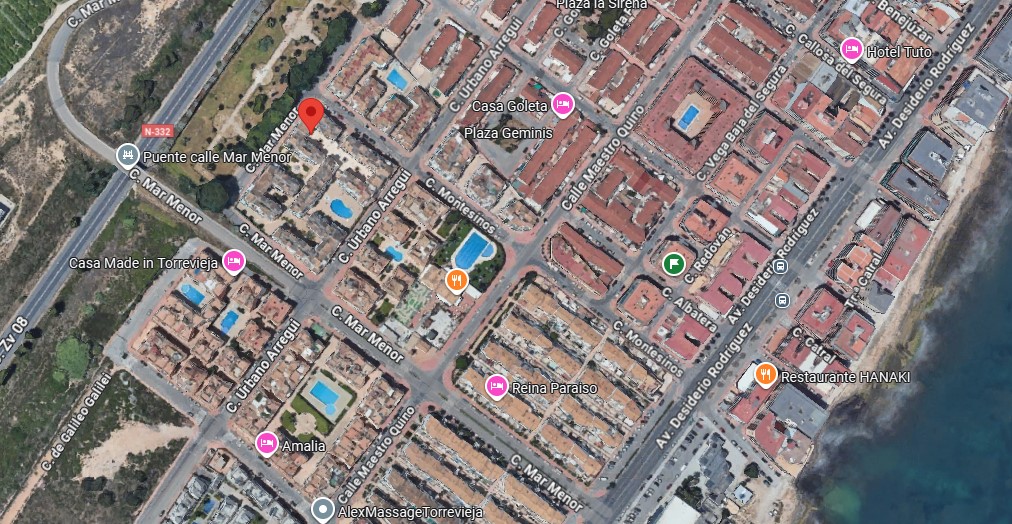 ÁTICO CON TERRAZA PRIVADA EN URBANIZACIÓN PARAÍSO, TORREVIEJA – A 400M DEL MAR