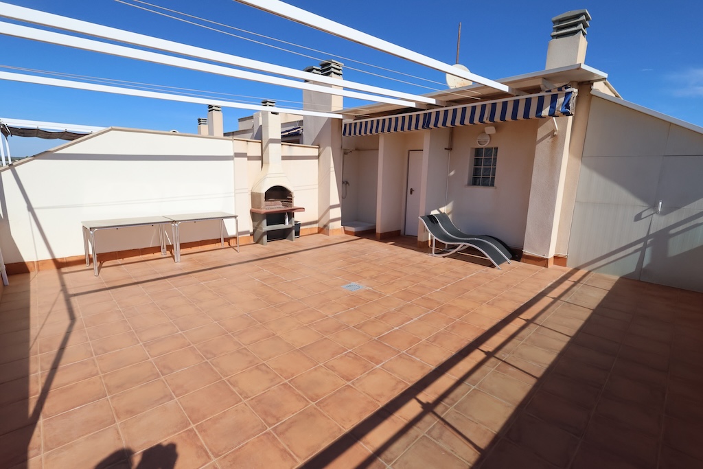 ÁTICO EN MIL PALMERAS CON VISTAS AL MAR A 150 METROS DE LA PLAYA