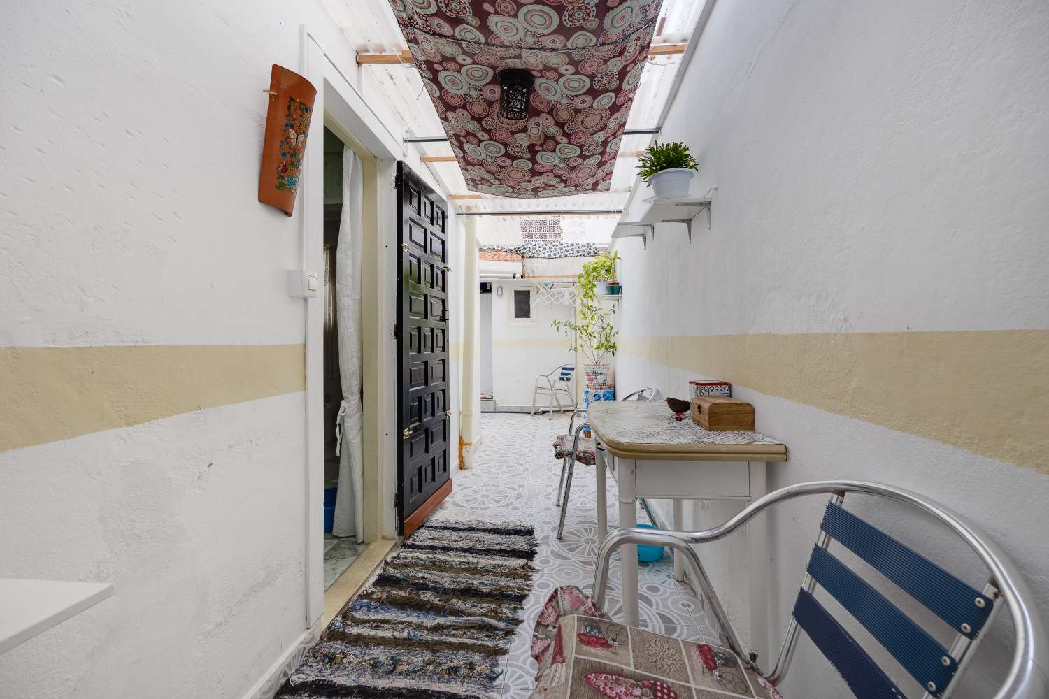 APARTAMENTO EN PLANTA BAJA CON TERRAZA Y PATIO PRIVADO EN TORREVIEJA – ORIENTACIÓN SUR