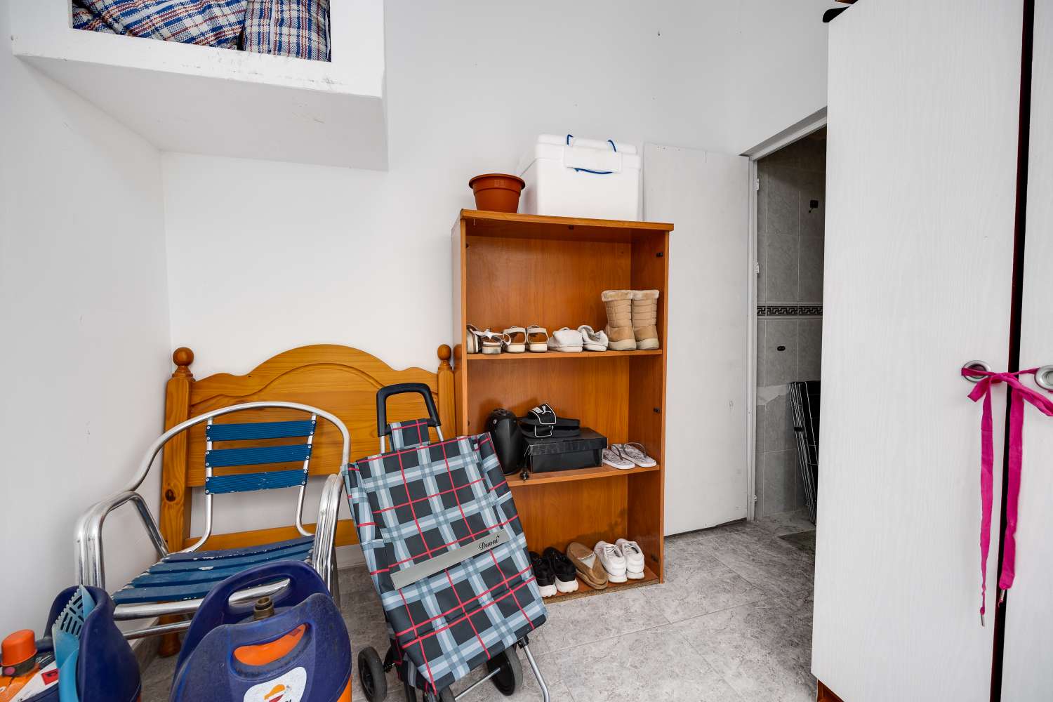 APARTAMENTO EN PLANTA BAJA CON TERRAZA Y PATIO PRIVADO EN TORREVIEJA – ORIENTACIÓN SUR