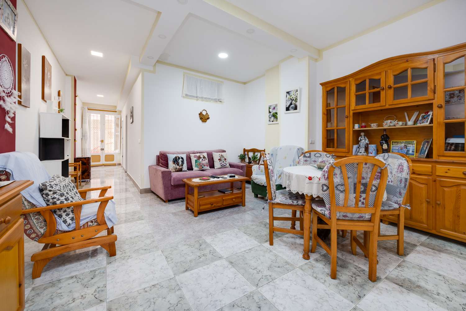 APARTAMENTO EN PLANTA BAJA CON TERRAZA Y PATIO PRIVADO EN TORREVIEJA – ORIENTACIÓN SUR