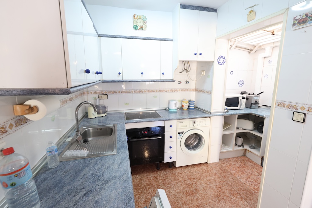 VIVIENDA INDEPENDIENTE CON JARDÍN PRIVADO Y SOLÁRIUM EN PUNTA PRIMA, CERCA DE LA PLAYA