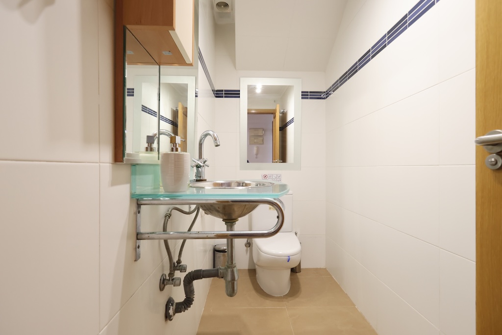 MIL PALMERAS – EXCLUSIVO ÁTICO DÚPLEX EN ESQUINA CON VISTAS AL MAR Y SOLÁRIUM PRIVADO CON JACUZZI