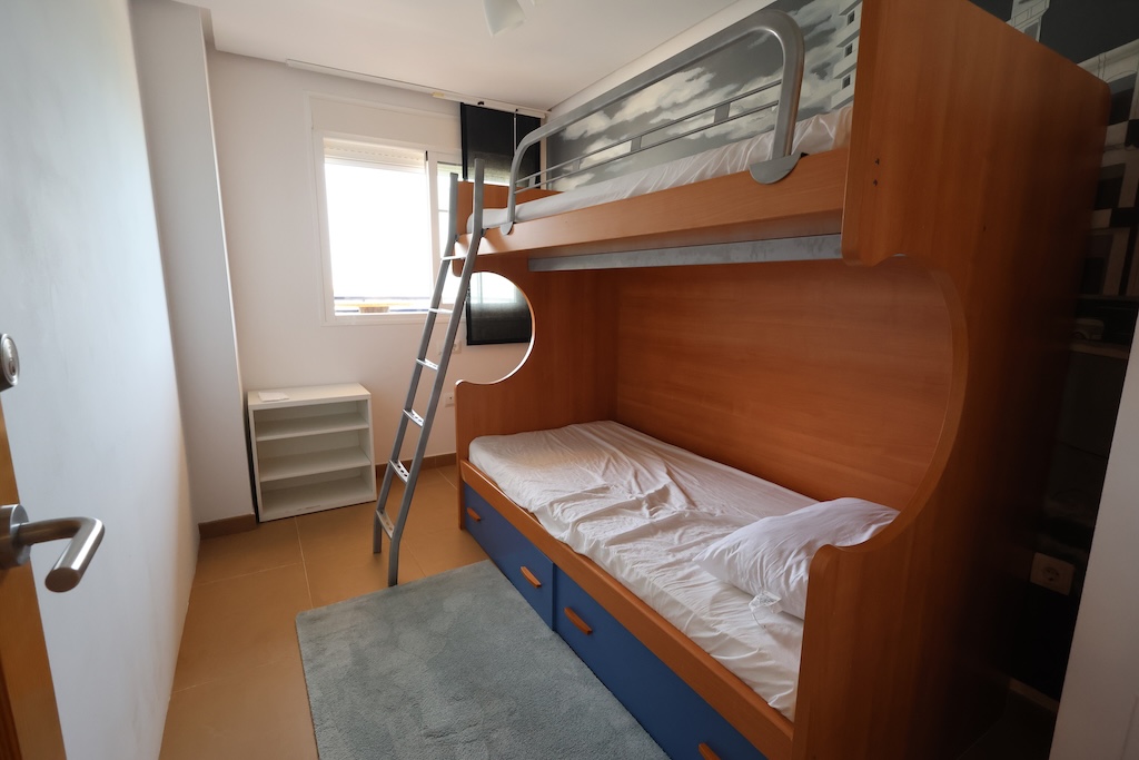 MIL PALMERAS – EXCLUSIVO ÁTICO DÚPLEX EN ESQUINA CON VISTAS AL MAR Y SOLÁRIUM PRIVADO CON JACUZZI