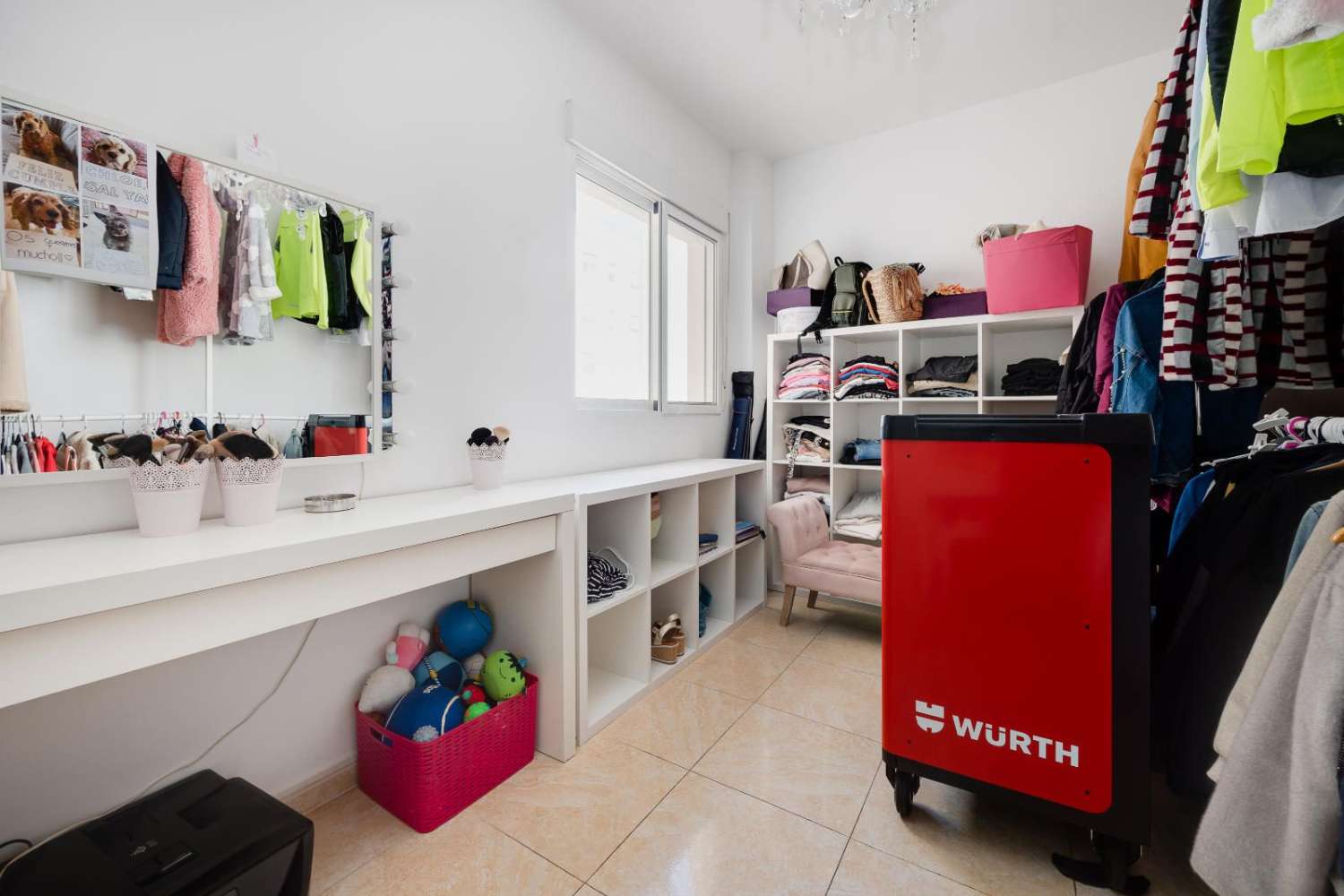 AMPLIO Y LUMINOSO PISO CÉNTRICO EN TORREVIEJA CON GARAJE INCLUIDO