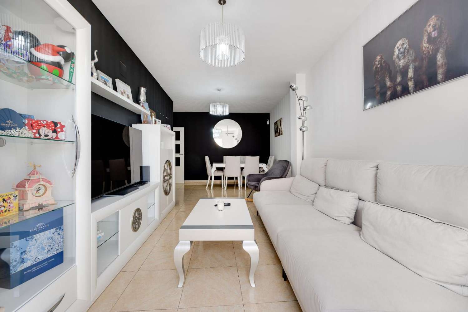 AMPLIO Y LUMINOSO PISO CÉNTRICO EN TORREVIEJA CON GARAJE INCLUIDO