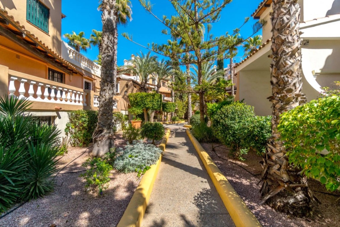 APARTAMENTO CON VISTAS AL MAR EN ALDEA DEL MAR – A POCOS METROS DE LA PLAYA