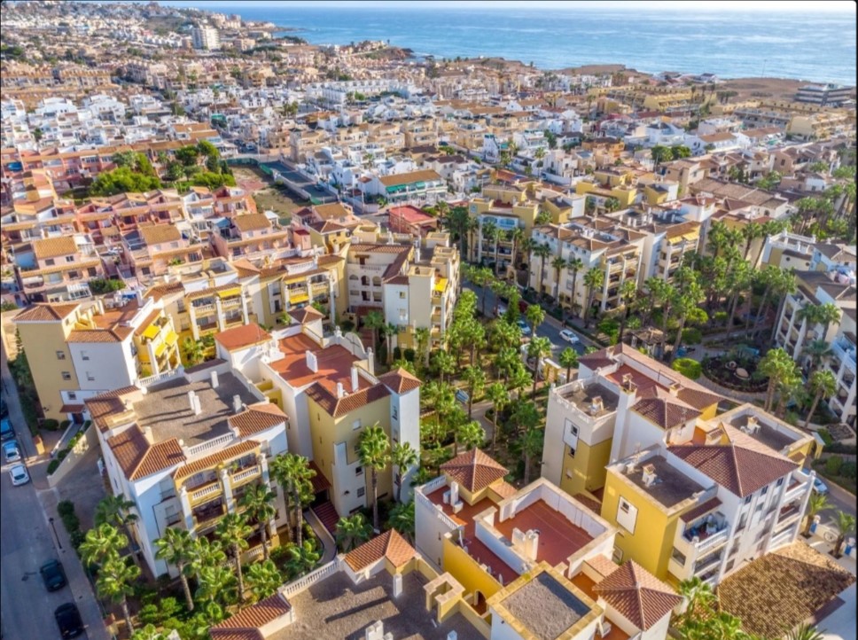 APARTAMENTO CON VISTAS AL MAR EN ALDEA DEL MAR – A POCOS METROS DE LA PLAYA