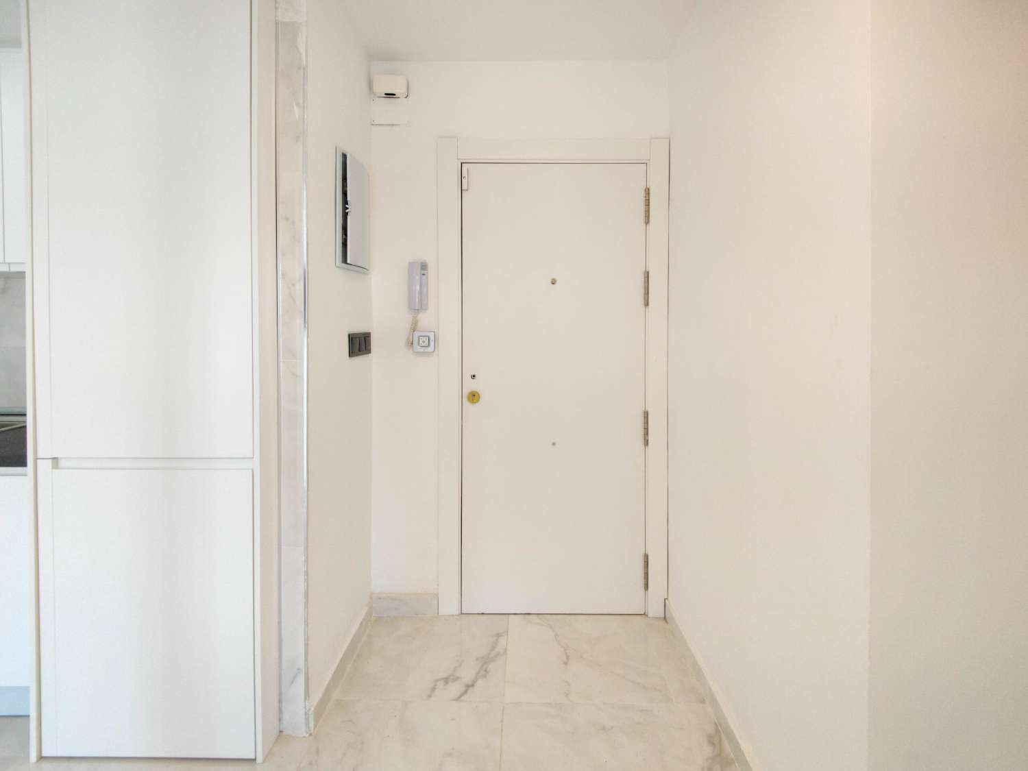 APARTAMENTO TOTALMENTE REFORMADO Y ORIENTADO AL SUR EN ROCÍO DEL MAR – PUNTA PRIMA – TORREVIEJA