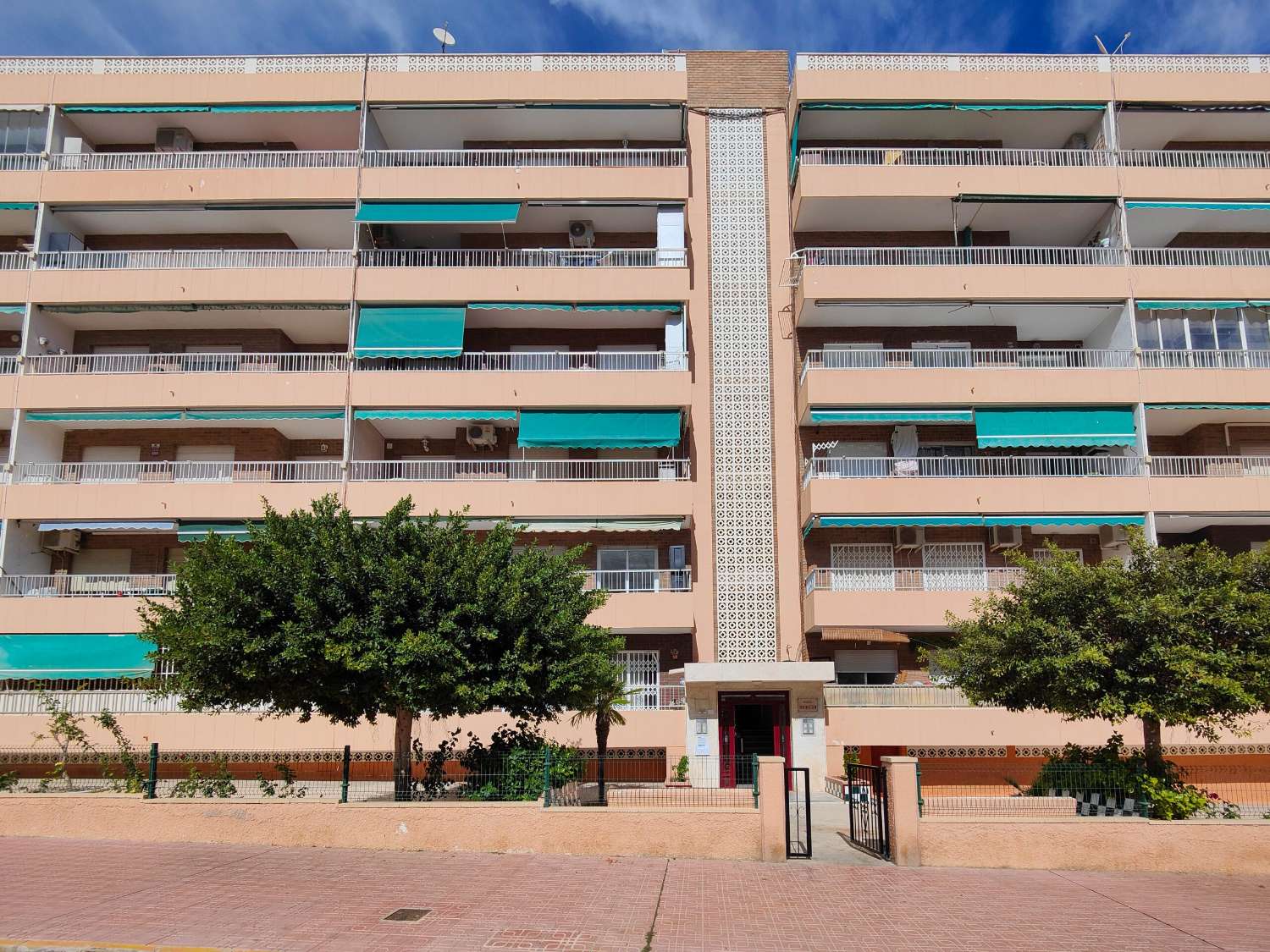 APARTAMENTO TOTALMENTE REFORMADO Y ORIENTADO AL SUR EN ROCÍO DEL MAR – PUNTA PRIMA – TORREVIEJA