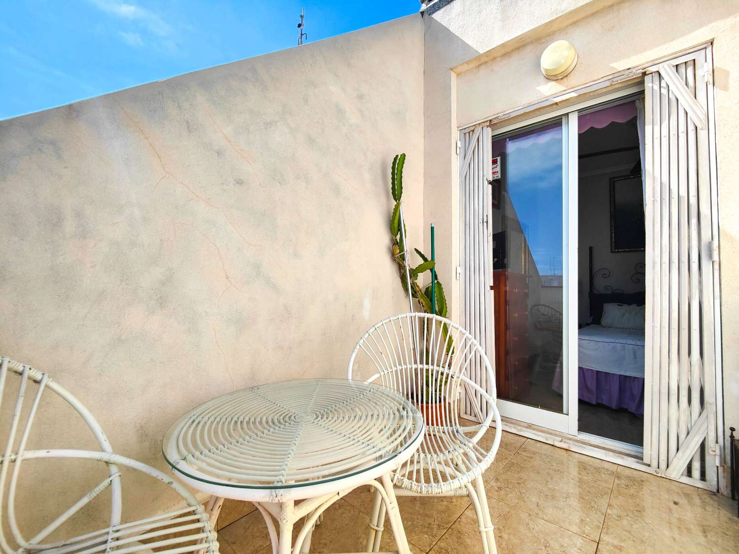 ÁTICO DÚPLEX EN VENTA EN PLAYA DEL CURA – TORREVIEJA, A SOLO 250 M DE LA PLAYA DE LOS LOCOS