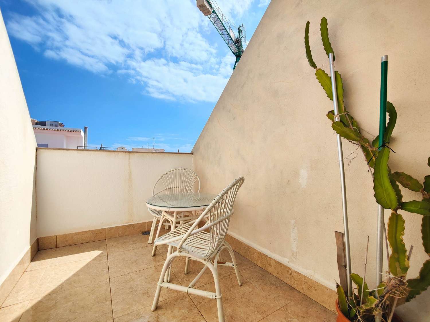 ÁTICO DÚPLEX EN VENTA EN PLAYA DEL CURA – TORREVIEJA, A SOLO 250 M DE LA PLAYA DE LOS LOCOS