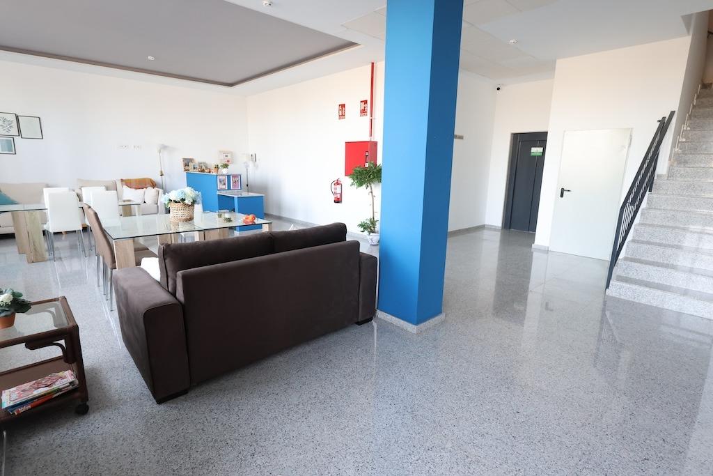 VIVE CERCA DEL MAR MENOR: APARTAMENTO LUMINOSO CON PISCINA Y TERRAZA