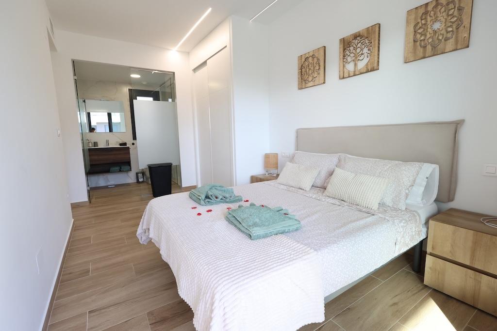 APARTAMENTO MODERNO Y LISTO PARA ENTRAR A VIVIR EN VILLAMARTIN