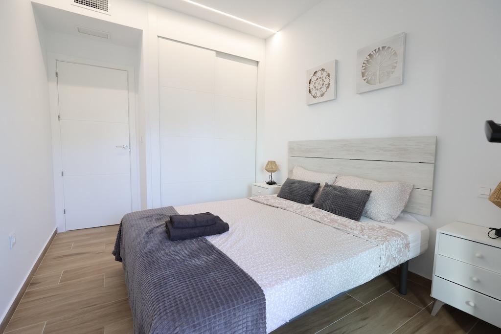 APARTAMENTO MODERNO Y LISTO PARA ENTRAR A VIVIR EN VILLAMARTIN