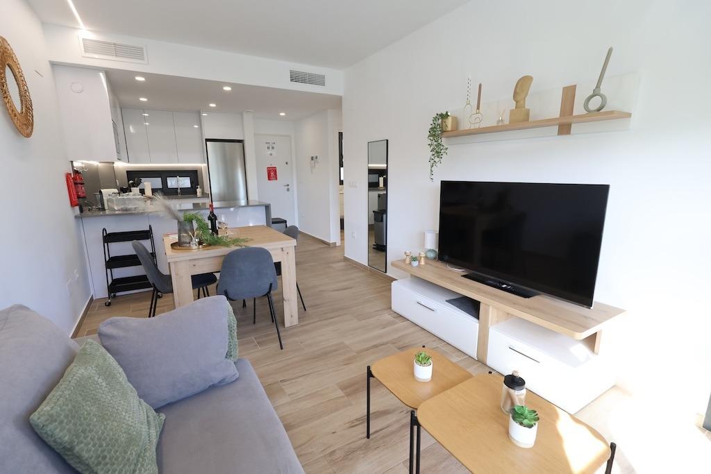 APARTAMENTO MODERNO Y LISTO PARA ENTRAR A VIVIR EN VILLAMARTIN