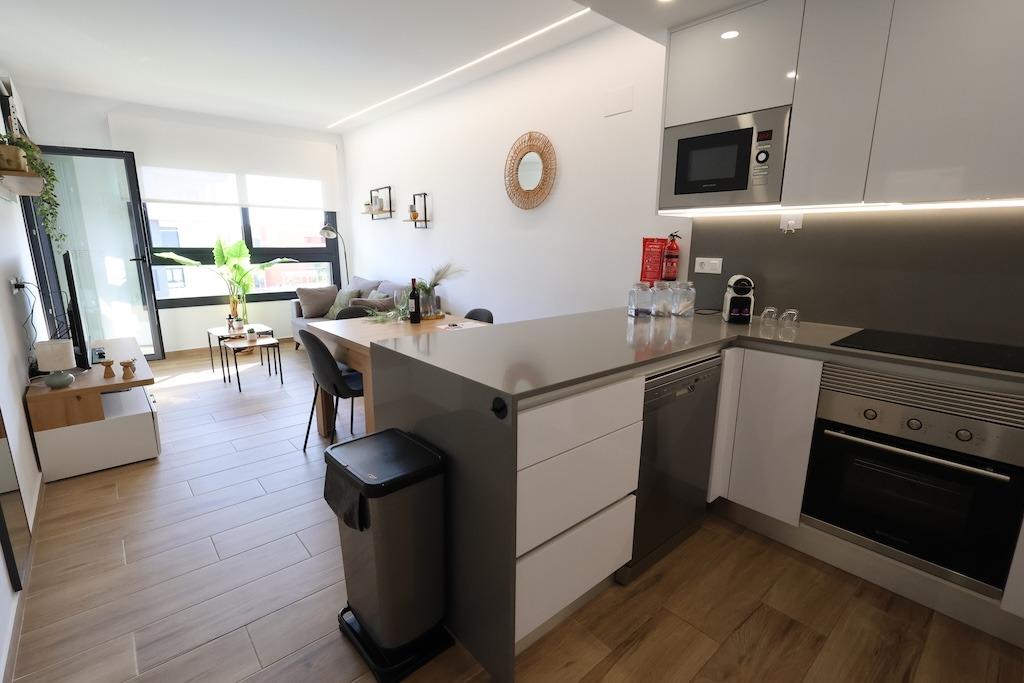 APARTAMENTO MODERNO Y LISTO PARA ENTRAR A VIVIR EN VILLAMARTIN