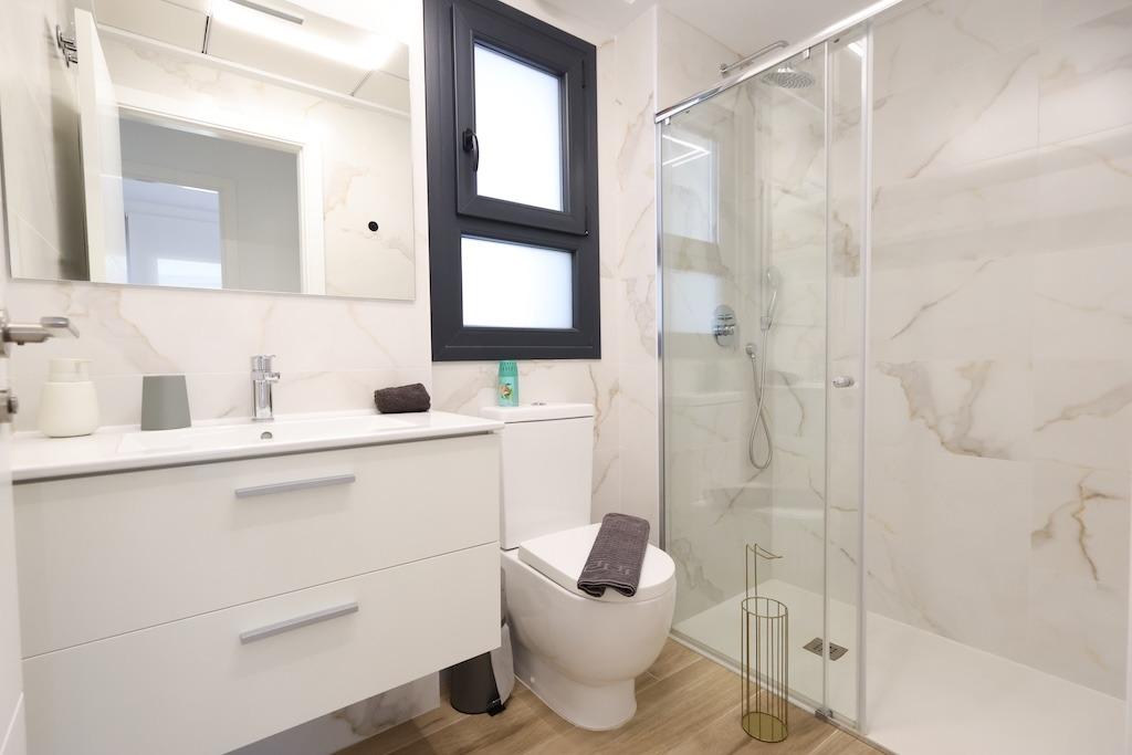 APARTAMENTO MODERNO Y LISTO PARA ENTRAR A VIVIR EN VILLAMARTIN