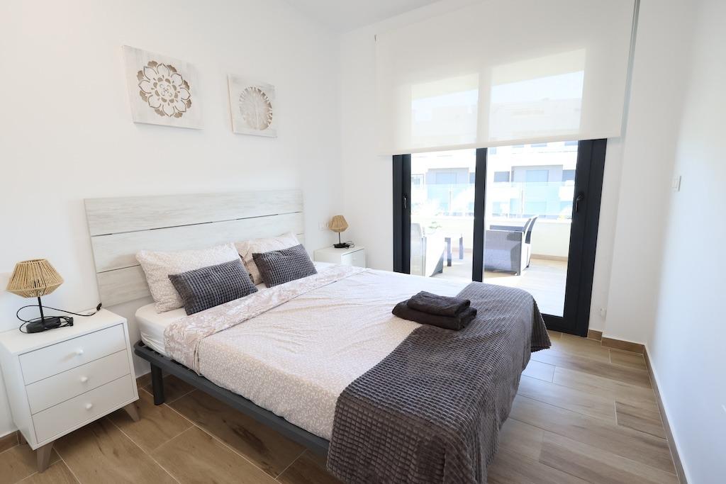 APARTAMENTO MODERNO Y LISTO PARA ENTRAR A VIVIR EN VILLAMARTIN
