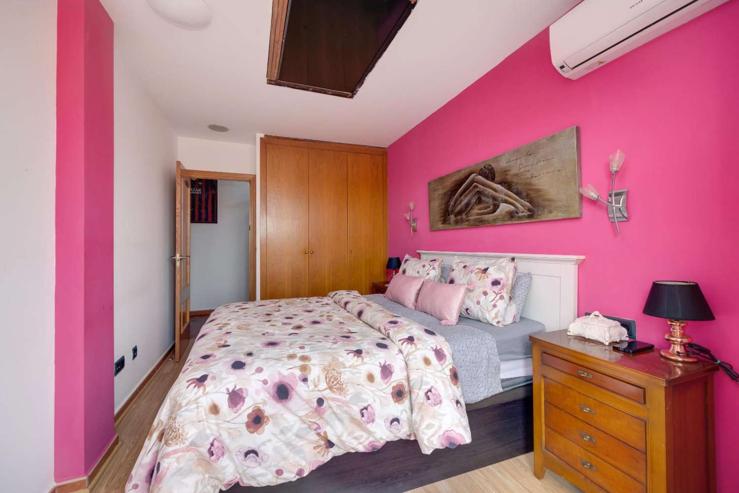 ÁTICO CON VISTAS AL MAR EN PILAR DE LA HORADADA – 3 DORMITORIOS, GRAN TERRAZA Y EXCELENTE ESTADO