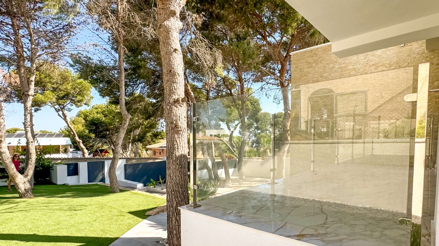 城市化洛斯阳台的现代宽敞别墅 – 托雷维耶哈