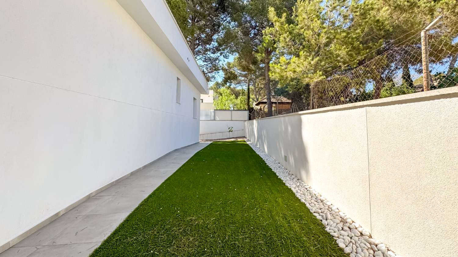 城市化洛斯阳台的现代宽敞别墅 – 托雷维耶哈