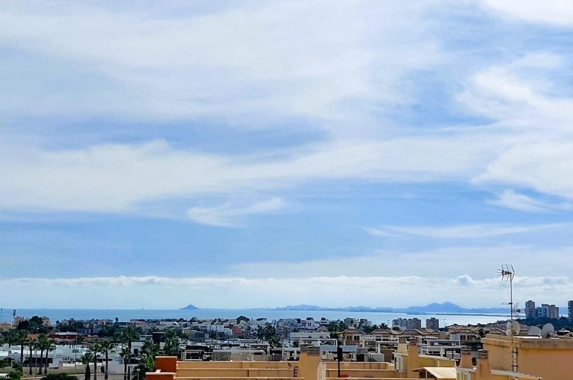 LOMAS DE CABO ROIG – 壮观的转角顶层公寓，设有私人日光浴室、海景和车库空间