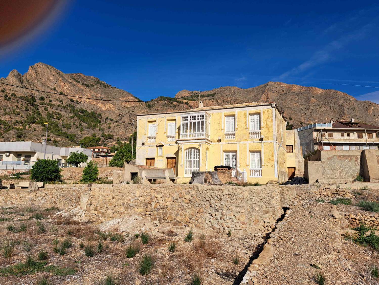 FINCA URBANA Y RÚSTICA DE 12.441 M² EN RAIGUERO DE BONANZA (ORIHUELA, ALICANTE) CON GRAN POTENCIAL URBANÍSTICO Y VIVIENDA INCLUIDA