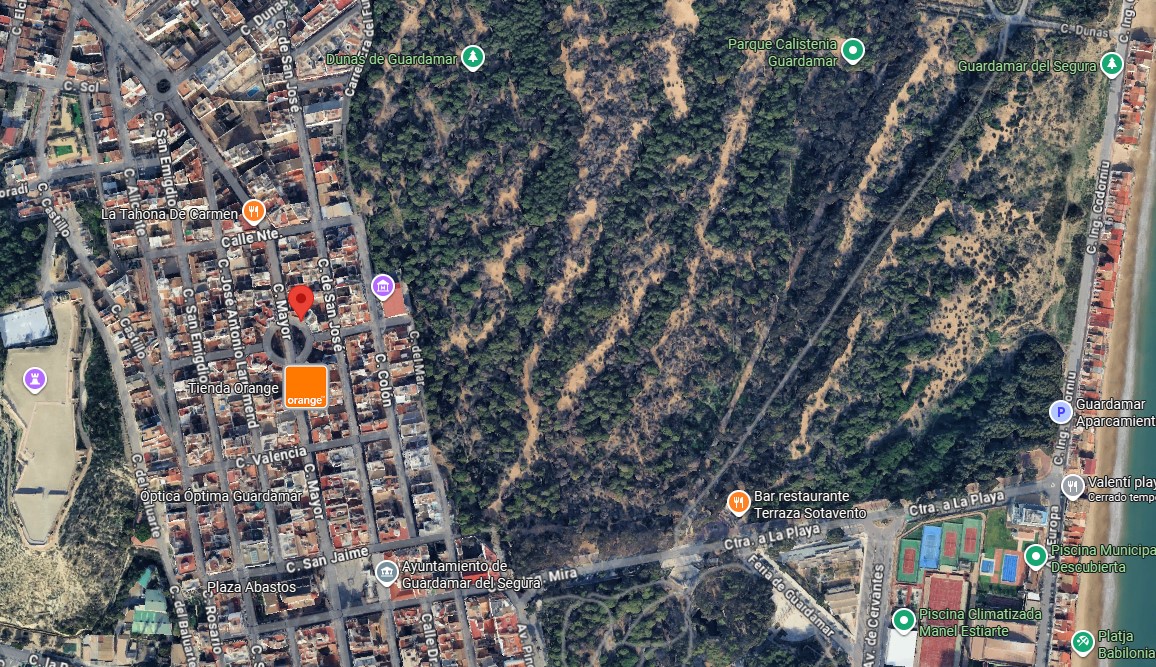 LOCAL COMERCIAL EN VENTA EN EL CENTRO DE GUARDAMAR DEL SEGURA