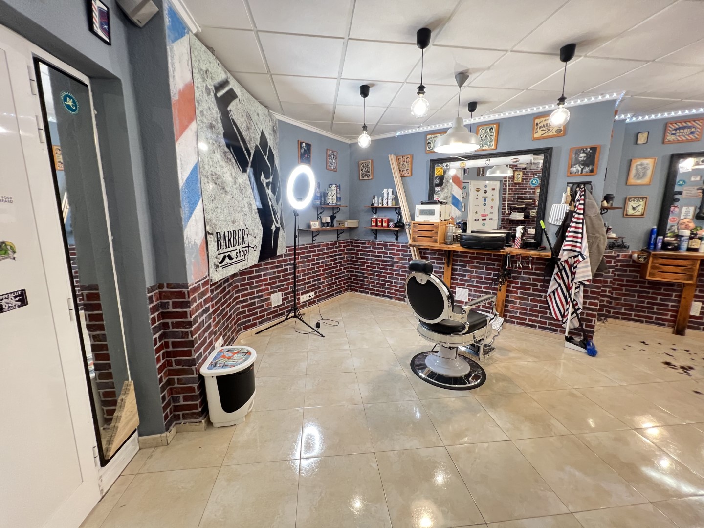 LOCAL COMERCIAL EN VENTA EN EL CENTRO DE GUARDAMAR DEL SEGURA