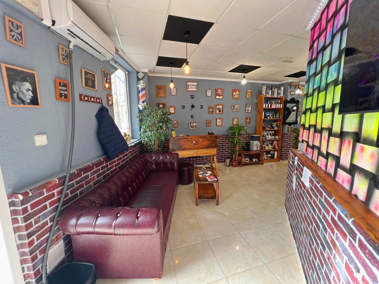 LOCAL COMERCIAL EN VENTA EN EL CENTRO DE GUARDAMAR DEL SEGURA