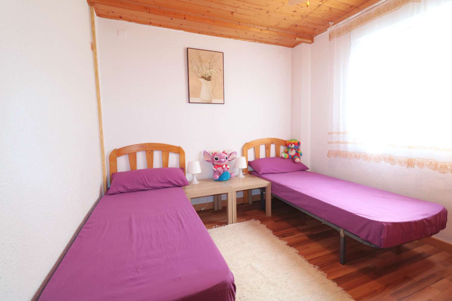 POLOREKONSTRUOVANÝ PENTHOUSE S VELKOU TERASOU 150 METRŮ OD PLÁŽE – ACEQUIÓN, TORREVIEJA