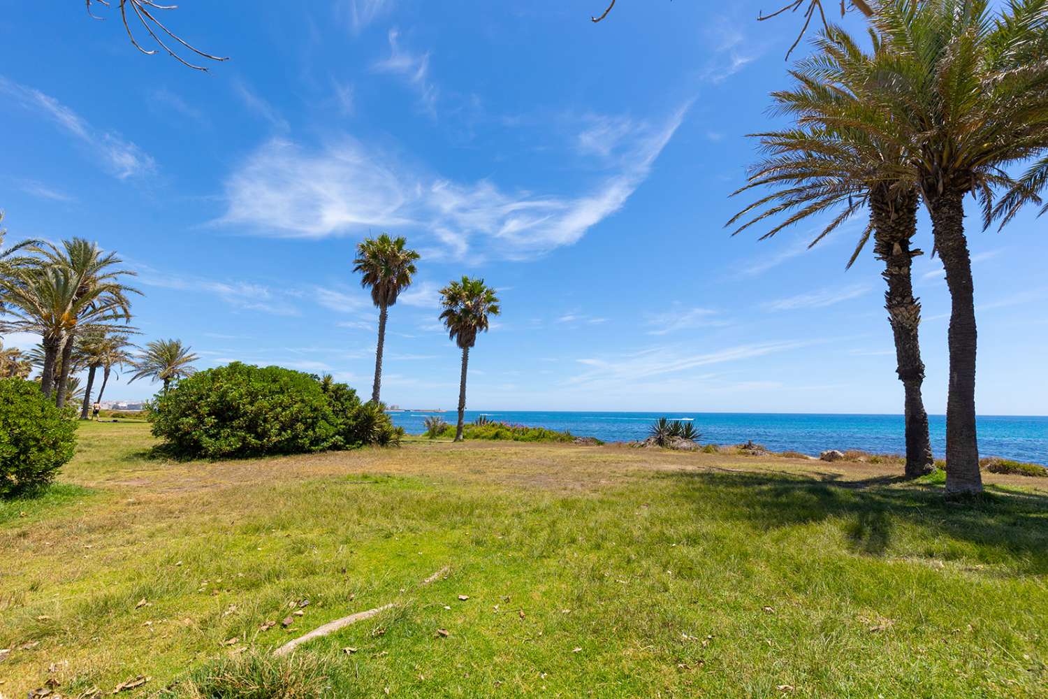 LUXUSNÍ SAMOSTATNĚ STOJÍCÍ VILA V LA VELETA – TORREVIEJA