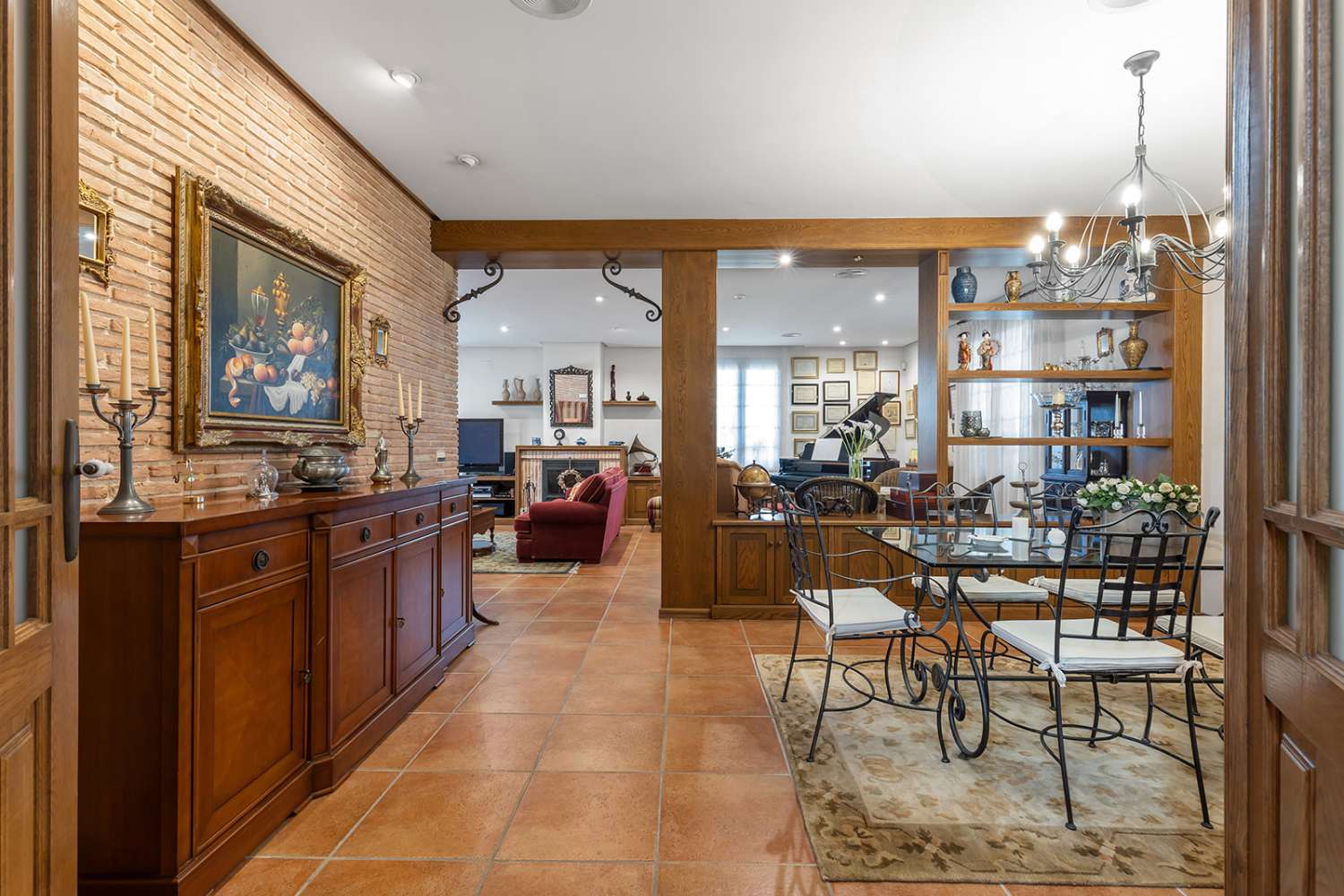 LUXUSNÍ SAMOSTATNĚ STOJÍCÍ VILA V LA VELETA – TORREVIEJA