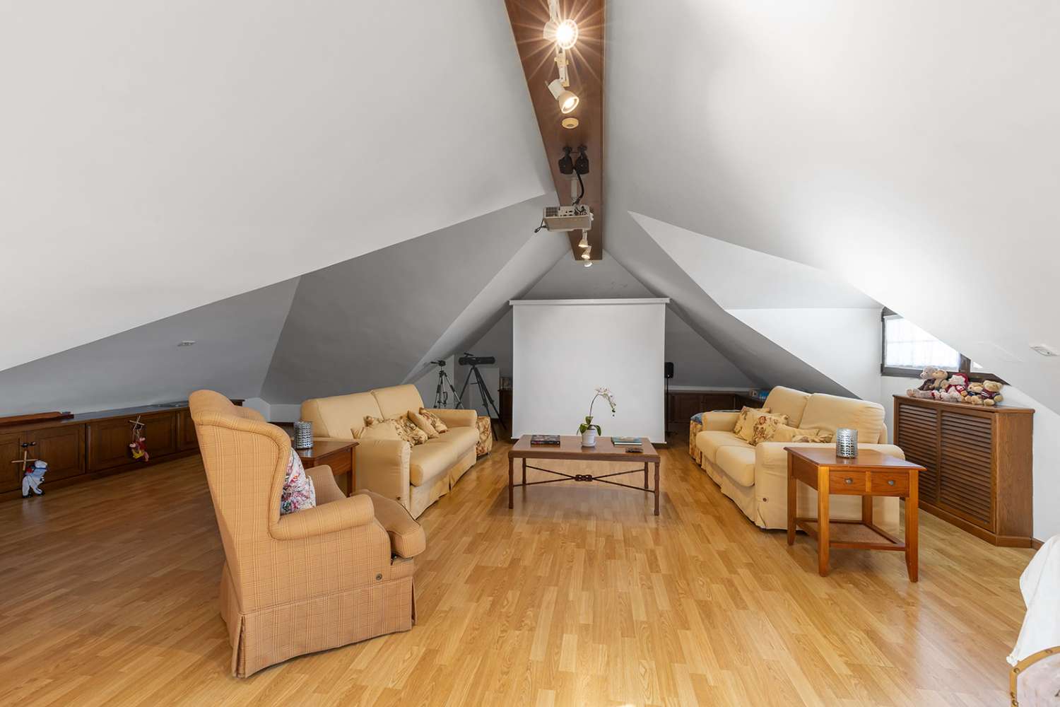 LUXUSNÍ SAMOSTATNĚ STOJÍCÍ VILA V LA VELETA – TORREVIEJA