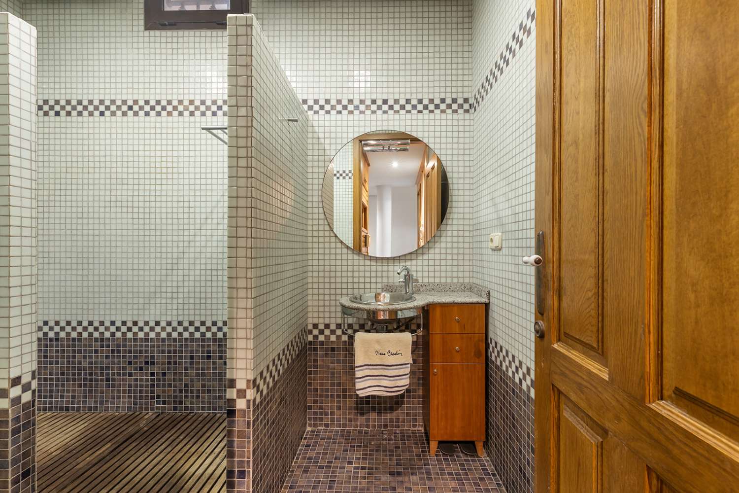 LUXUSNÍ SAMOSTATNĚ STOJÍCÍ VILA V LA VELETA – TORREVIEJA