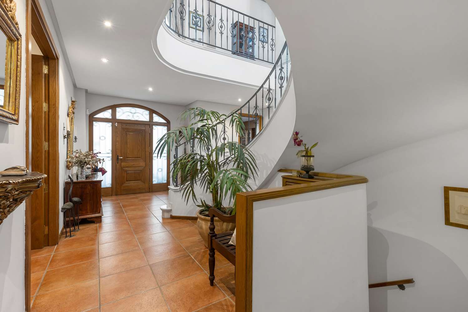 LUXUSNÍ SAMOSTATNĚ STOJÍCÍ VILA V LA VELETA – TORREVIEJA