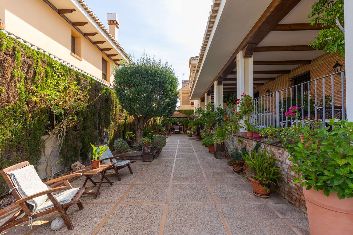 LUXUSNÍ SAMOSTATNĚ STOJÍCÍ VILA V LA VELETA – TORREVIEJA