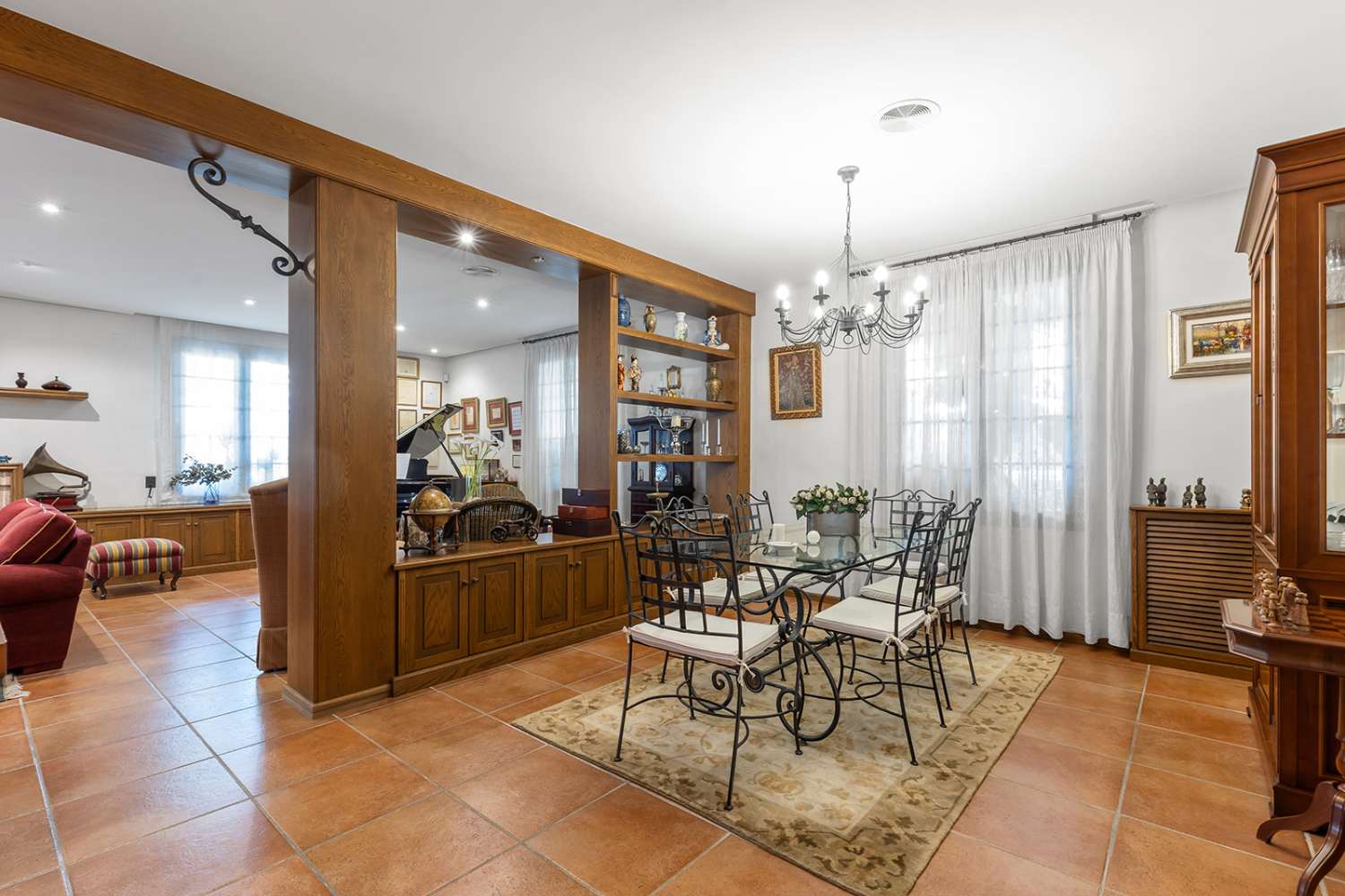 LUXUSNÍ SAMOSTATNĚ STOJÍCÍ VILA V LA VELETA – TORREVIEJA