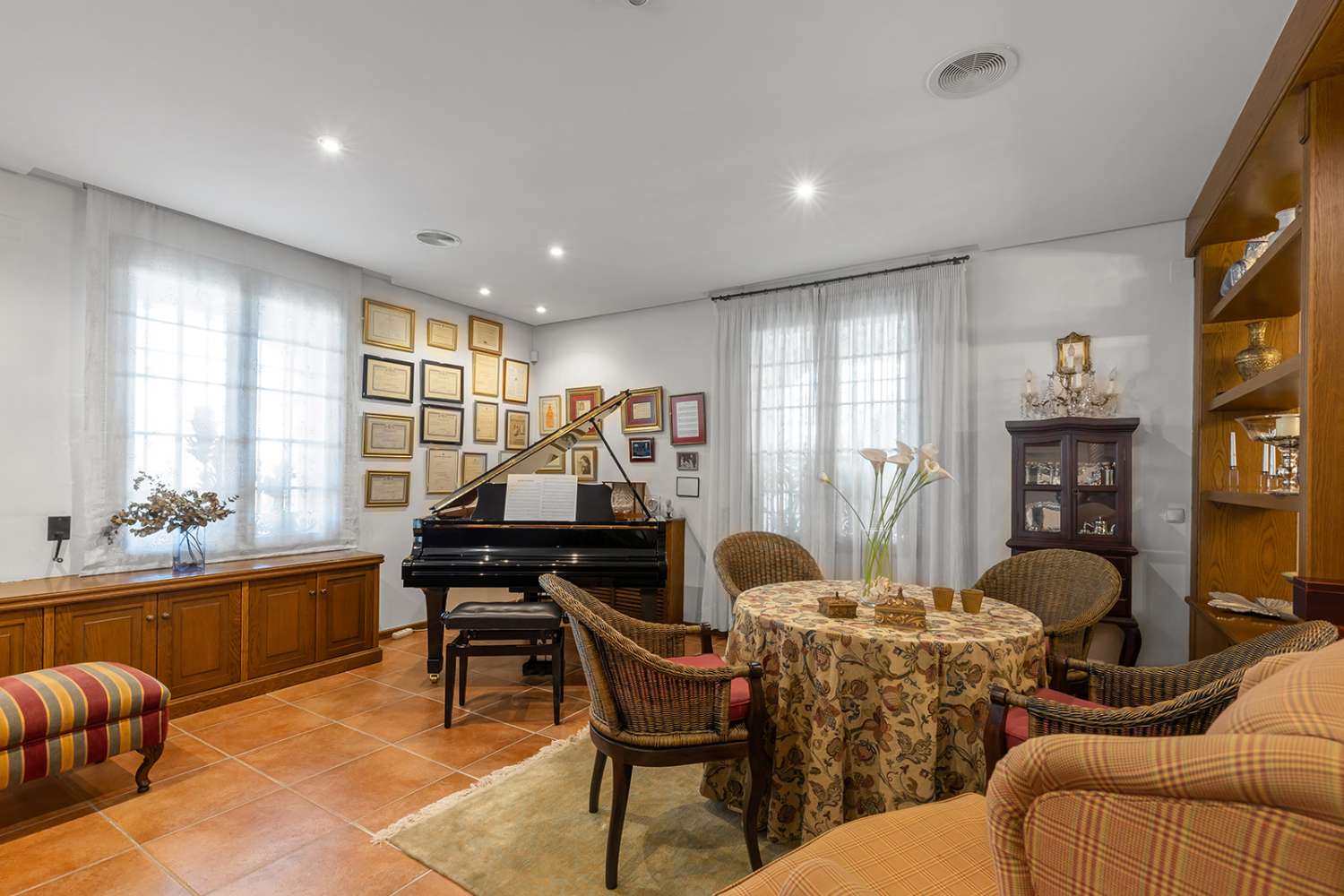 LUXUSNÍ SAMOSTATNĚ STOJÍCÍ VILA V LA VELETA – TORREVIEJA