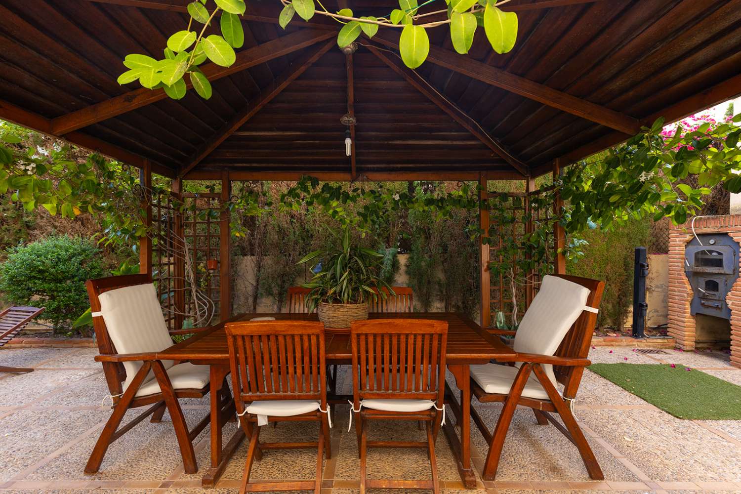 LUXUSNÍ SAMOSTATNĚ STOJÍCÍ VILA V LA VELETA – TORREVIEJA