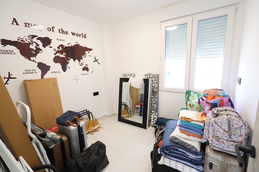 位于PILAR DE LA HORADADA中心的高品质翻新公寓