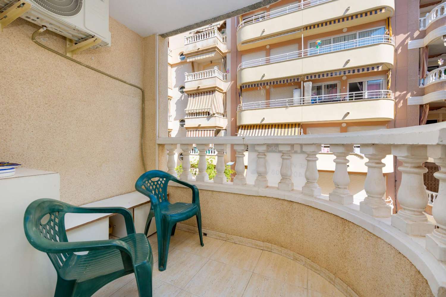 APARTAMENTO A 150 METROS DE LA PLAYA DEL CURA EN TORREVIEJA