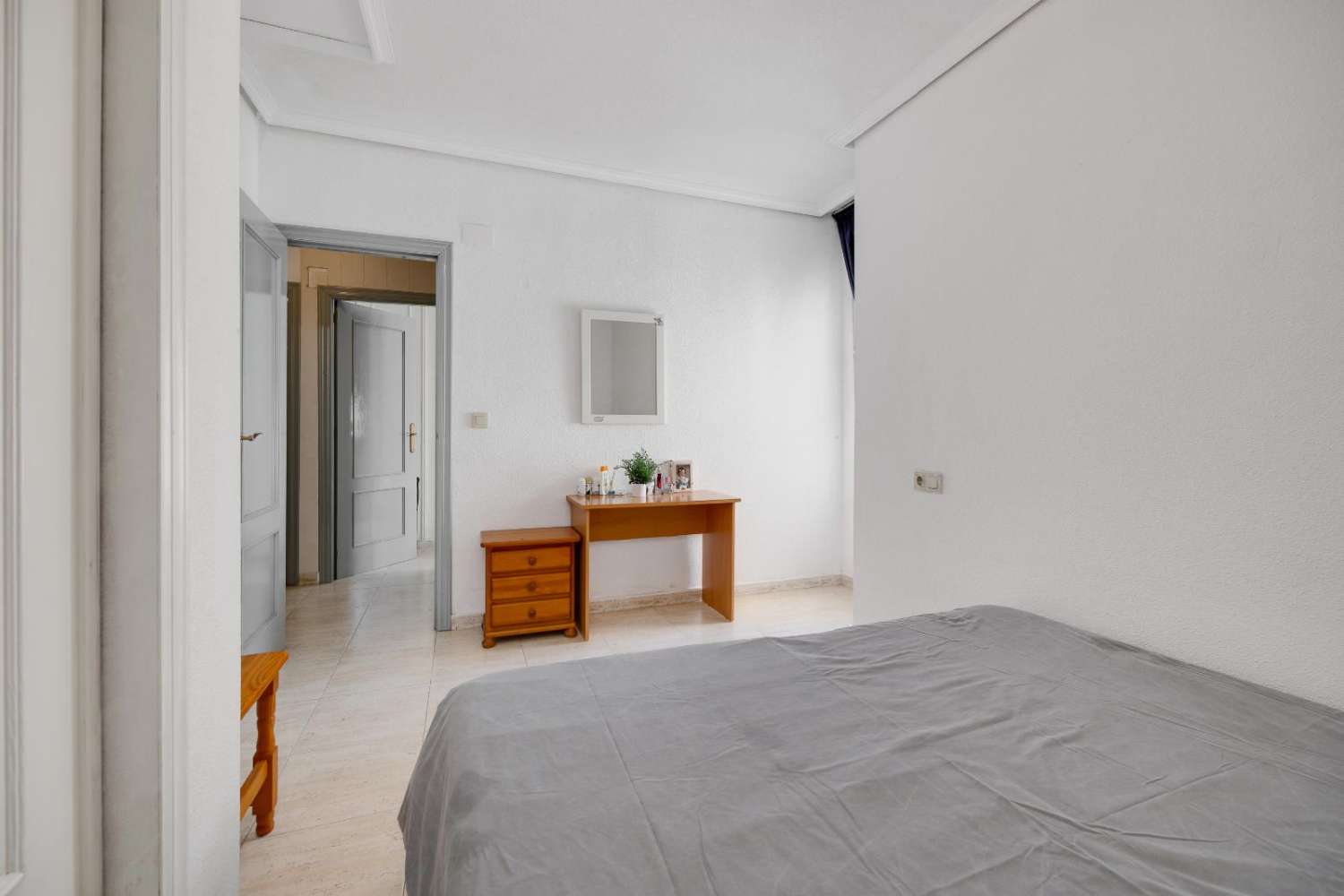 APARTAMENTO A 150 METROS DE LA PLAYA DEL CURA EN TORREVIEJA