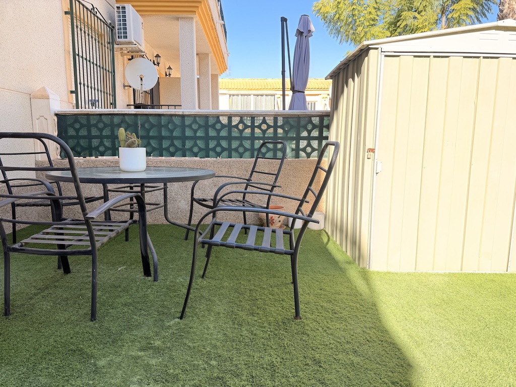 БУНГАЛО НА ПЕРШОМУ ПОВЕРСІ У VILLAMARTIN – RESIDENCIAL ST. ДЖЕЙМС ГІЛЛЗ