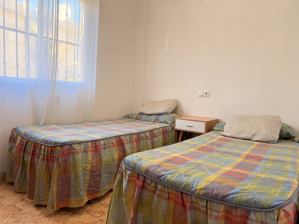 БУНГАЛО НА ПЕРШОМУ ПОВЕРСІ У VILLAMARTIN – RESIDENCIAL ST. ДЖЕЙМС ГІЛЛЗ