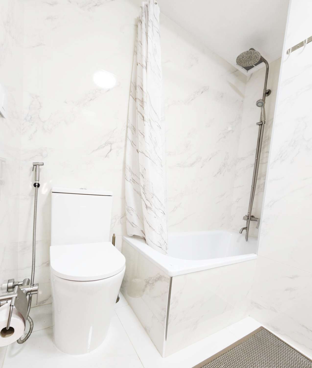 SPEKTAKULÆR RENOVERT LEILIGHET MED TURISTLISENS 270 M FRA STRANDEN – PLAYA DEL CURA, TORREVIEJA