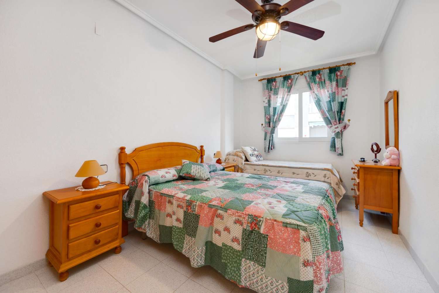 2-ROMS LEILIGHET MED FELLES BASSENG TIL SALGS – EL ACEQUIÓN